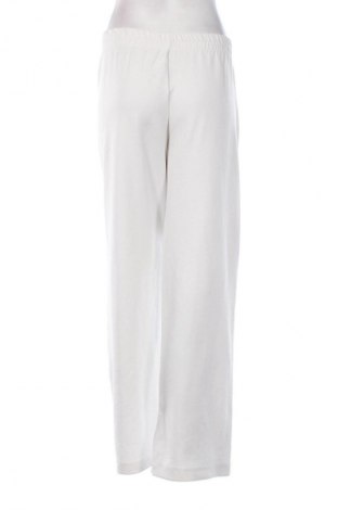 Damenhose Bershka, Größe S, Farbe Weiß, Preis € 14,83