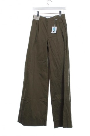 Pantaloni de femei Berwich, Mărime XS, Culoare Maro, Preț 669,99 Lei