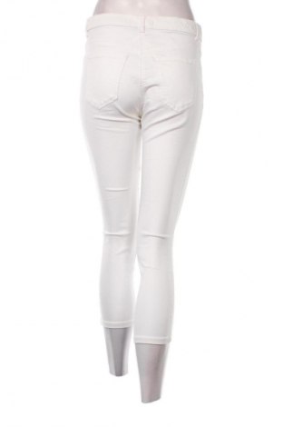 Damenhose Bonita, Größe M, Farbe Weiß, Preis 20,99 €