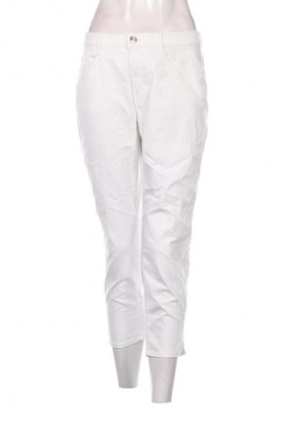 Damenhose Brax, Größe M, Farbe Weiß, Preis 42,99 €