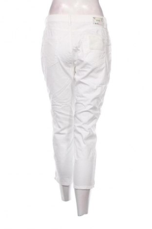 Damenhose Brax, Größe M, Farbe Weiß, Preis 42,99 €