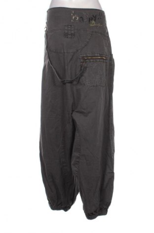 Pantaloni de femei Desigual, Mărime M, Culoare Gri, Preț 202,99 Lei
