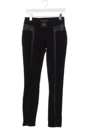 Damenhose Elisabetta Franchi, Größe M, Farbe Schwarz, Preis 86,74 €