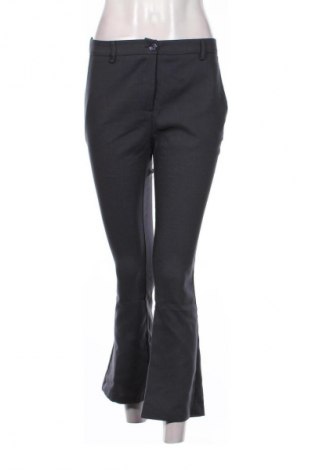 Pantaloni de femei GOODMATCH, Mărime M, Culoare Gri, Preț 457,99 Lei