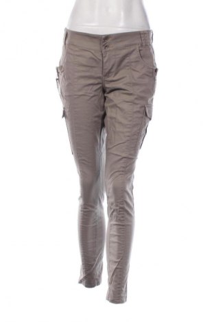Damenhose Guess, Größe L, Farbe Beige, Preis € 23,99