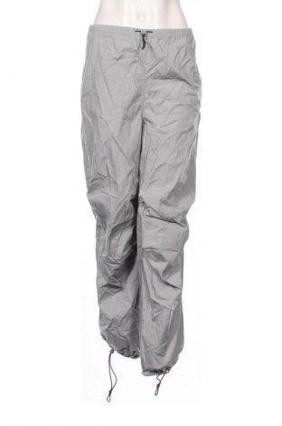 Pantaloni de femei H&M Divided, Mărime L, Culoare Gri, Preț 94,99 Lei