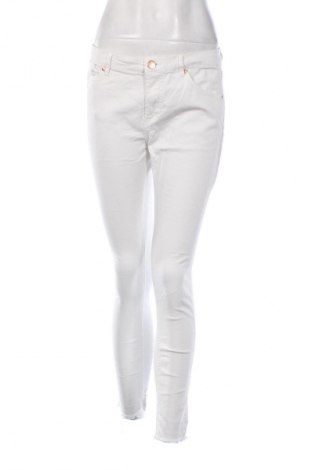 Pantaloni de femei KappAhl, Mărime M, Culoare Alb, Preț 110,99 Lei