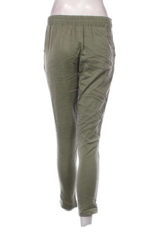 Damskie spodnie Made In Italy, Rozmiar M, Kolor Zielony, Cena 95,99 zł