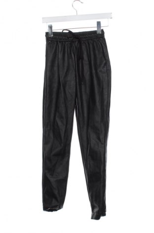 Damenhose Pull&Bear, Größe XS, Farbe Schwarz, Preis € 8,99