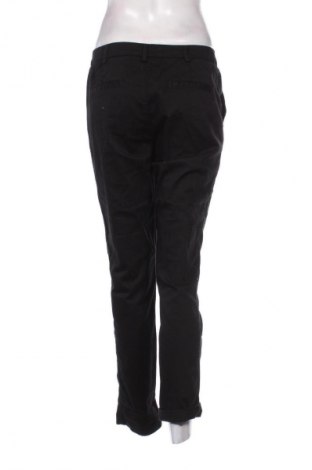 Pantaloni de femei United Colors Of Benetton, Mărime M, Culoare Negru, Preț 112,48 Lei