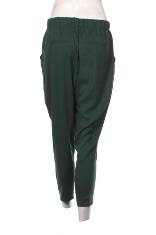 Damenhose Witchery, Größe M, Farbe Grün, Preis 20,99 €