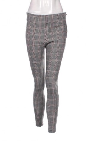 Pantaloni de femei Zara, Mărime L, Culoare Multicolor, Preț 45,99 Lei
