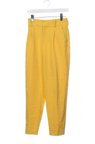 Damskie spodnie Zara, Rozmiar XS, Kolor Żółty, Cena 88,99 zł