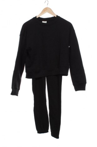 Dresy damskie Pull&Bear, Rozmiar S, Kolor Czarny, Cena 321,99 zł