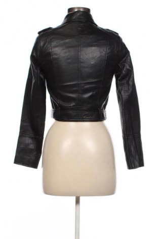 Γυναικείο δερμάτινο μπουφάν Pull&Bear, Μέγεθος S, Χρώμα Μαύρο, Τιμή 37,99 €