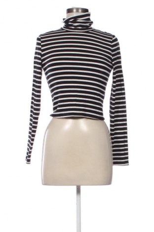 Damen Rollkragen Bershka, Größe M, Farbe Mehrfarbig, Preis € 9,72
