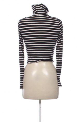 Damen Rollkragen Bershka, Größe M, Farbe Mehrfarbig, Preis € 9,72