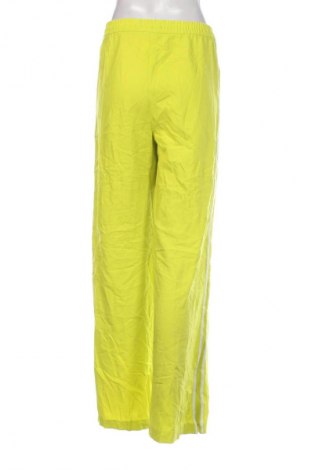 Damen Sporthose Marks & Spencer, Größe M, Farbe Grün, Preis € 18,99