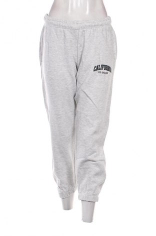 Γυναικείο αθλητικό παντελόνι Pull&Bear, Μέγεθος S, Χρώμα Γκρί, Τιμή 14,20 €
