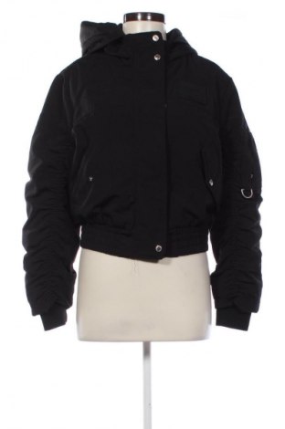 Kurtka damska Bershka, Rozmiar M, Kolor Czarny, Cena 141,38 zł