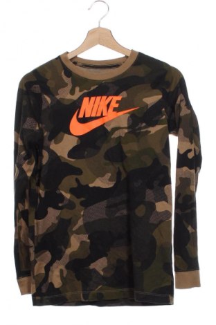 Παιδική μπλούζα Nike, Μέγεθος 15-18y/ 170-176 εκ., Χρώμα Πολύχρωμο, Τιμή 11,99 €