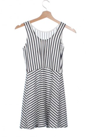 Παιδικό φόρεμα H&M, Μέγεθος 10-11y/ 146-152 εκ., Χρώμα Πολύχρωμο, Τιμή 15,99 €