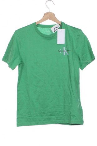 Детска тениска Calvin Klein Jeans, Размер 13-14y/ 164-168 см, Цвят Зелен, Цена 44,99 лв.