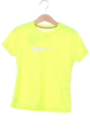 Παιδικό μπλουζάκι Nike, Μέγεθος 4-5y/ 110-116 εκ., Χρώμα Κίτρινο, Τιμή 13,21 €