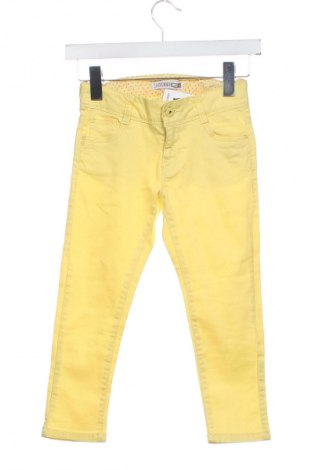 Kinderjeans Okaidi, Größe 8-9y/ 134-140 cm, Farbe Gelb, Preis € 16,37