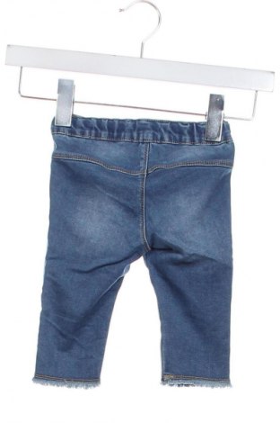 Детски дънки United Colors Of Benetton, Размер 3-6m/ 62-68 см, Цвят Син, Цена 34,05 лв.
