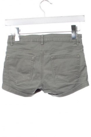 Pantaloni scurți pentru copii H&M, Mărime 10-11y/ 146-152 cm, Culoare Verde, Preț 34,91 Lei