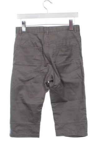 Dětské krátké kalhoty  H&M, Velikost 12-13y/ 158-164 cm, Barva Šedá, Cena  274,00 Kč