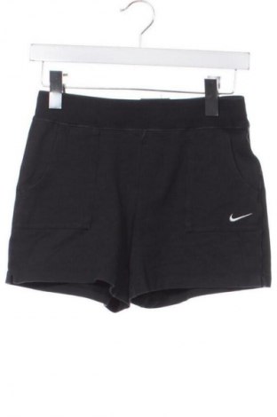 Gyerek rövidnadrág Nike, Méret 12-13y / 158-164 cm, Szín Fekete, Ár 9 525 Ft