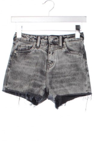 Pantaloni scurți pentru copii Pepe Jeans, Mărime 11-12y/ 152-158 cm, Culoare Gri, Preț 73,36 Lei