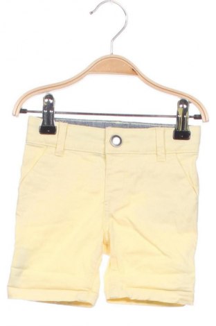 Kinder Shorts Primark, Größe 3-6m/ 62-68 cm, Farbe Gelb, Preis € 7,16