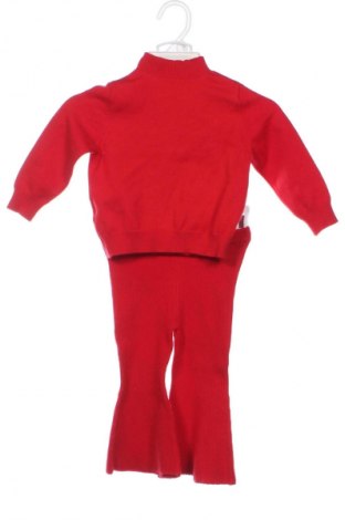 Dětský komplet  SHEIN, Velikost 12-18m/ 80-86 cm, Barva Červená, Cena  243,00 Kč