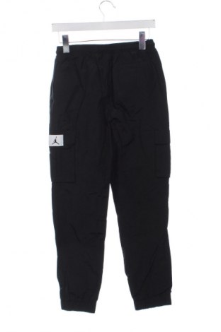 Dětské kalhoty  Air Jordan Nike, Velikost 12-13y/ 158-164 cm, Barva Černá, Cena  759,00 Kč