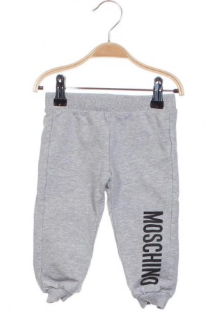 Детско спортно долнище Moschino, Размер 6-9m/ 68-74 см, Цвят Сив, Цена 48,06 лв.