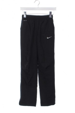 Dětské tepláky Nike, Velikost 8-9y/ 134-140 cm, Barva Černá, Cena  469,00 Kč