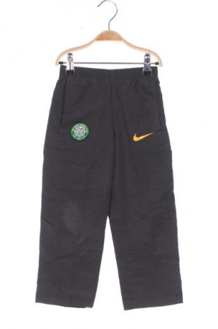 Dětské tepláky Nike, Velikost 2-3y/ 98-104 cm, Barva Šedá, Cena  469,00 Kč