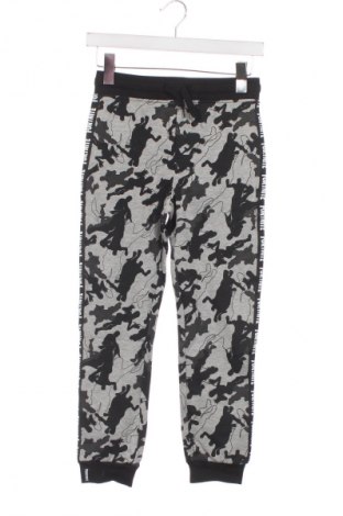 Pantaloni de trening, pentru copii Unbranded, Mărime 9-10y/ 140-146 cm, Culoare Multicolor, Preț 102,00 Lei