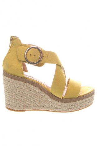 Espadrilles Unbranded, Größe 36, Farbe Gelb, Preis 17,85 €