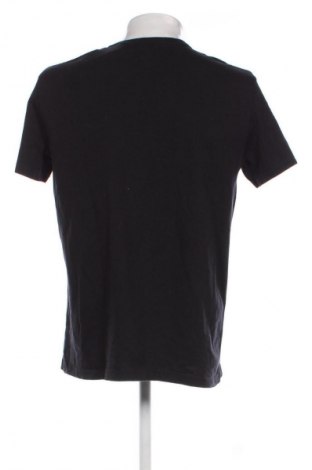 Ανδρικό t-shirt United Colors Of Benetton, Μέγεθος XL, Χρώμα Πολύχρωμο, Τιμή 7,93 €