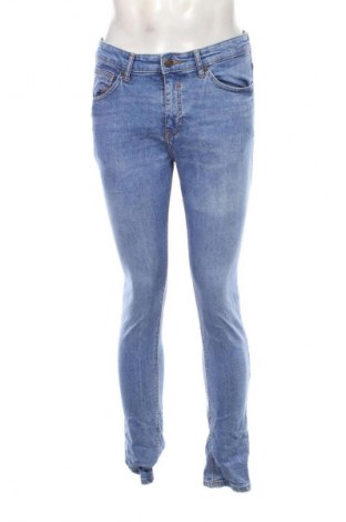 Męskie jeansy Bershka, Rozmiar M, Kolor Niebieski, Cena 127,99 zł
