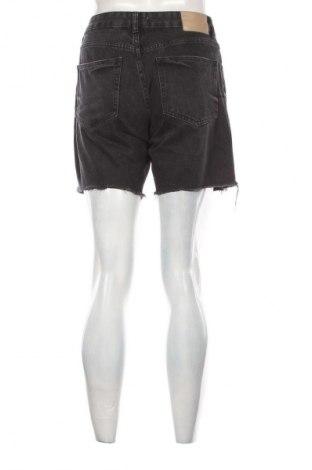 Pantaloni scurți de bărbați Pull&Bear, Mărime M, Culoare Negru, Preț 77,73 Lei