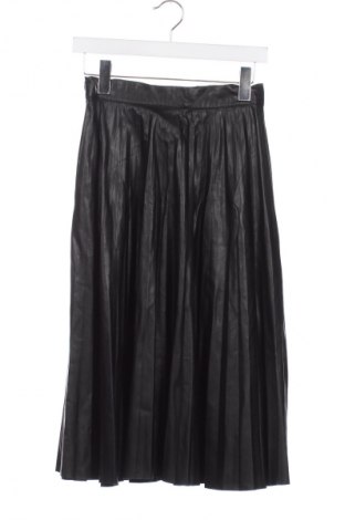 Szoknya Bershka, Méret XS, Szín Fekete, Ár 4 868 Ft