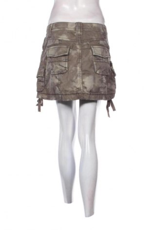 Пола Edc By Esprit, Размер M, Цвят Сив, Цена 35,93 лв.