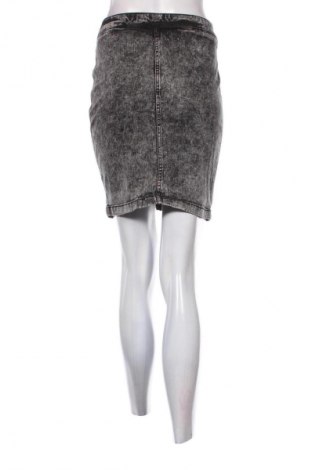 Fustă H&M, Mărime M, Culoare Negru, Preț 73,36 Lei