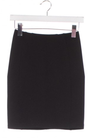 Sukně H&M, Velikost XS, Barva Černá, Cena  199,00 Kč
