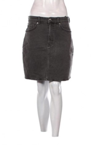 Пола H&M Divided, Размер L, Цвят Сив, Цена 17,99 лв.